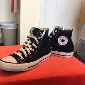 Black high top converse